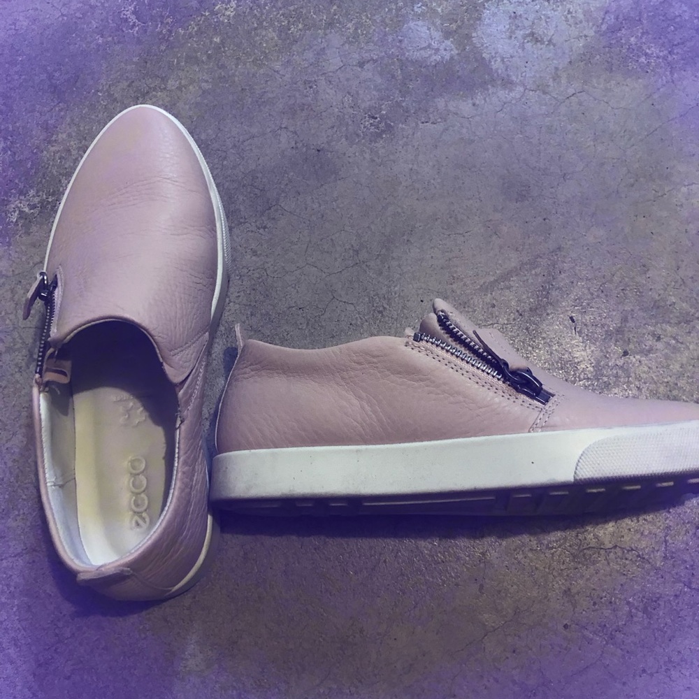 Women’s Ecco shoes